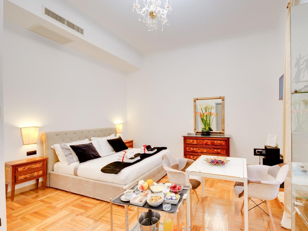 Queen Palace Suites — Photos 2